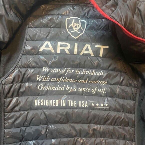 Ariat Black Puffer Jacket - Picture 3 of 8